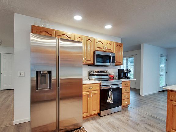 5th image of 812 N 49th St