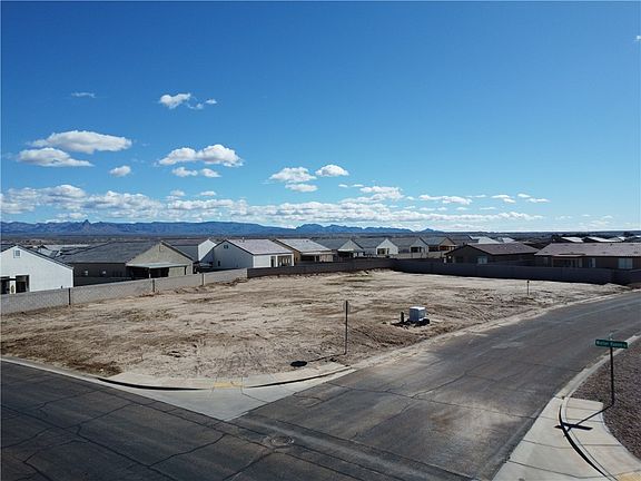 4th image of 7732 S Spinn Way