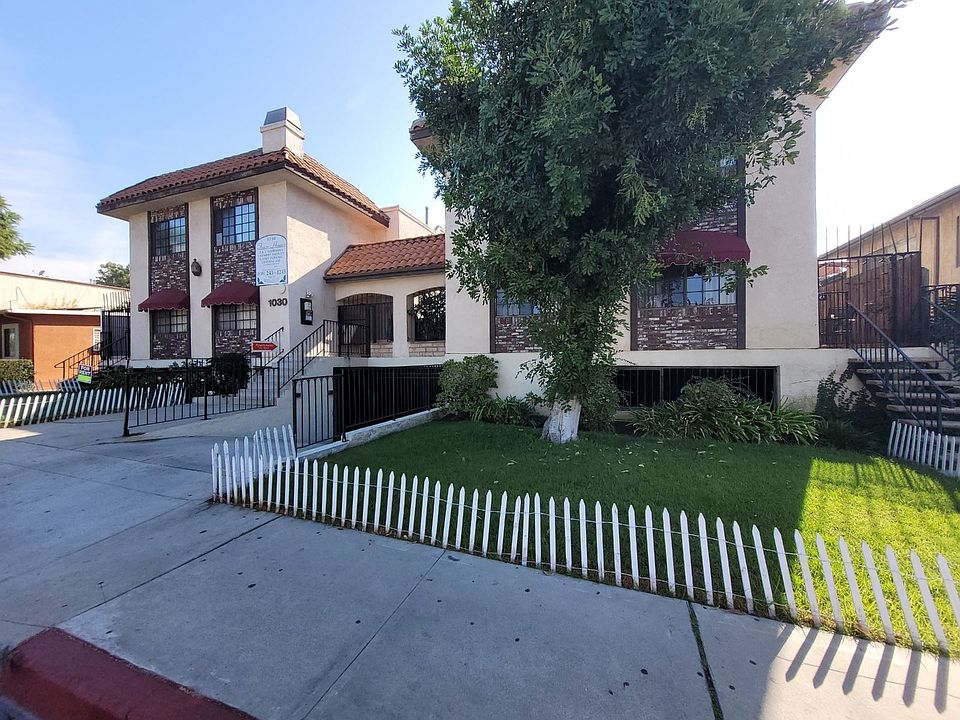 2nd image of 1030 Western Ave APT K