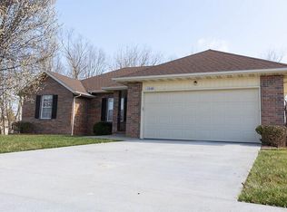 1800 S Thomas Dr, Ozark, MO 65721