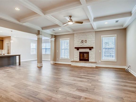 4th image of 8340 Sandstone Crest Ln #1