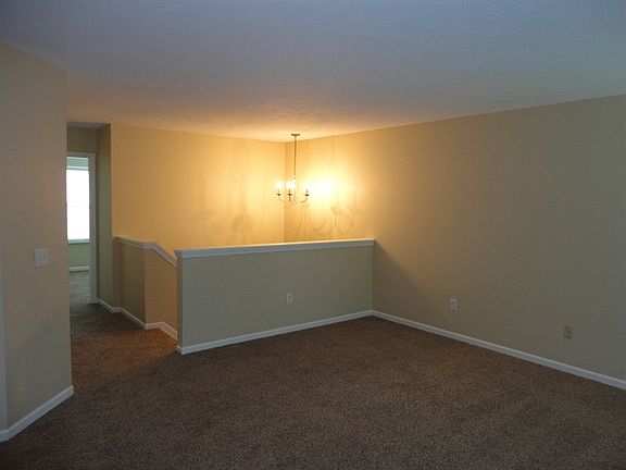5th image of 1638 Blackmore Dr