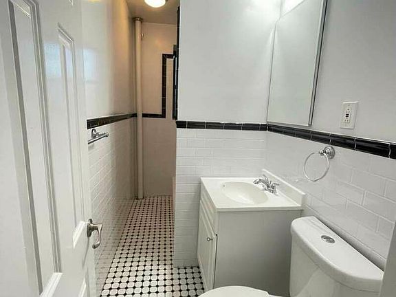 4th image of 172-90 Highland Ave #4B