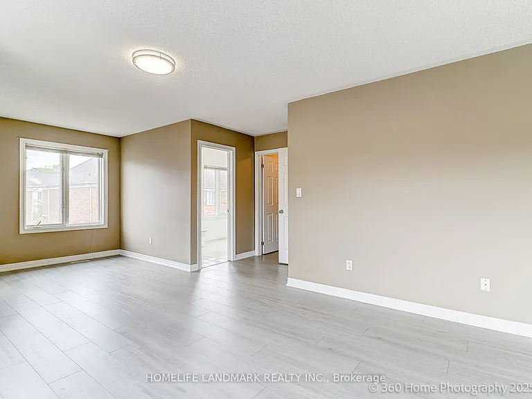 189 Leitchcroft Cres #UPPER — Photo 28