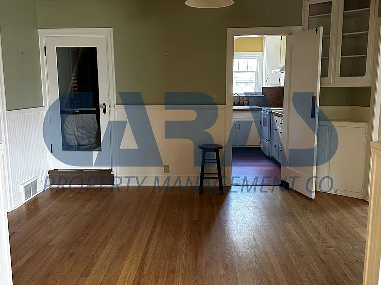 706 S 4th St — Photo 6