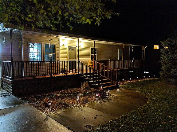 3rd image of 223 West St