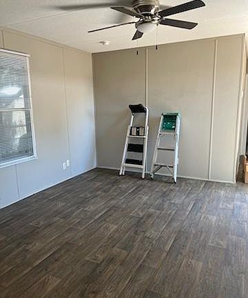 4th image of 667 Jock Ln