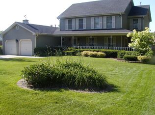 404 W Ardmore Ave, Roselle, IL