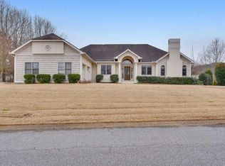 1830 Bay Pointe Dr, Hixson, TN 37343