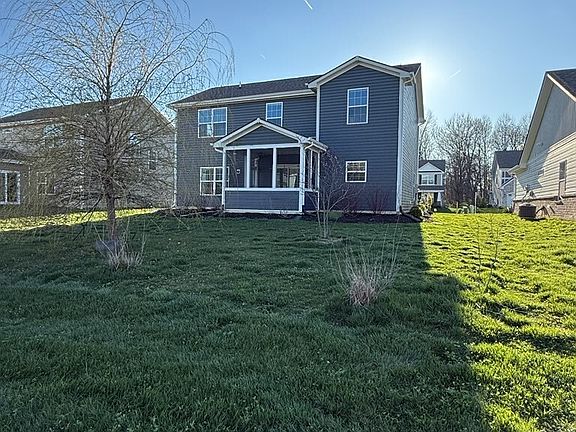 5th image of 776 Jefferson Park Dr