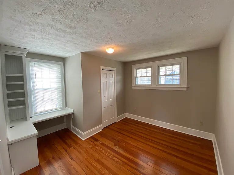 54 E Como Ave #1/2 — Photo 9