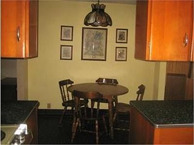 4th image of 327 Seaward Ave