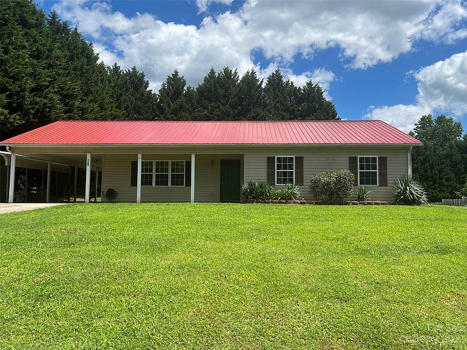 1st image of 2222 Woodlawn Dr