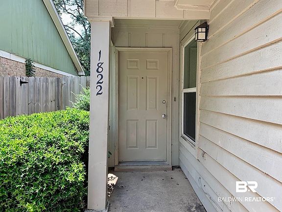 3rd image of 1822 Spring Brook Ct