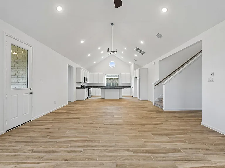 7818 Palm Glade Dr — Photo 12