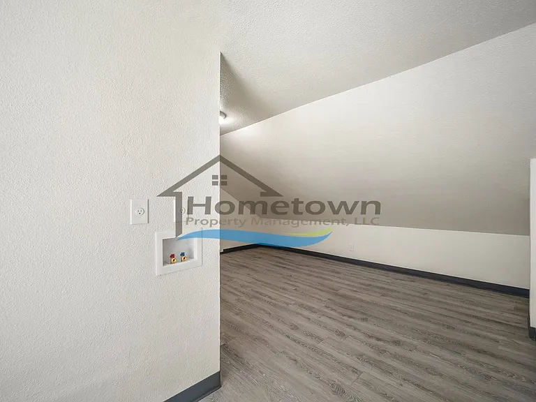 403 E Wallace Ave #3 — Photo 11