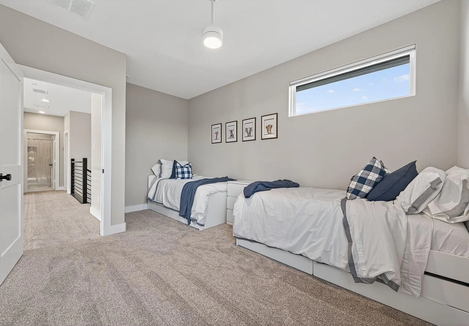 4 bed, 3.0 bath, 3080 sqft, $4,900 — Photo 2