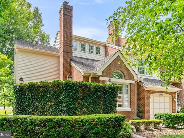 10201 Aspen Willow Dr, Fairfax, VA 22032