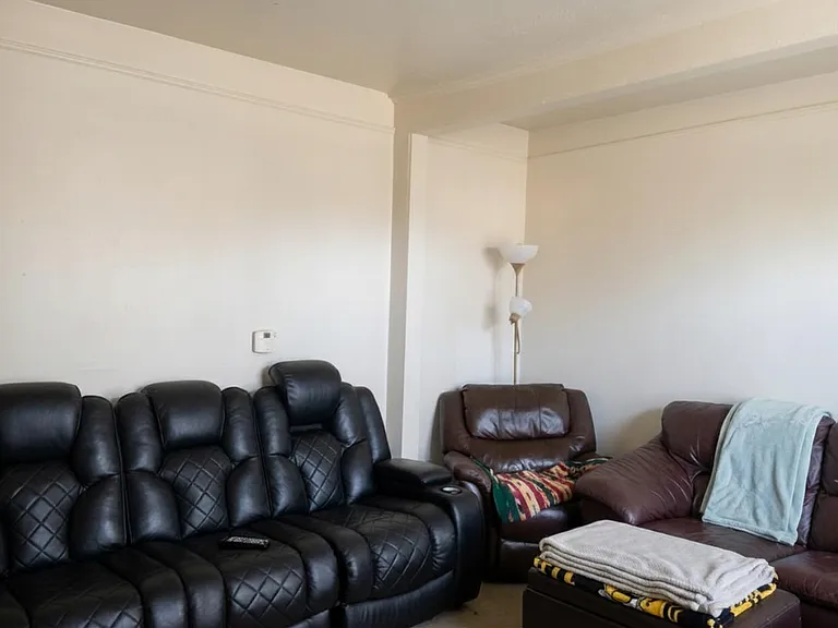 119 N Hamilton St #4 — Photo 4