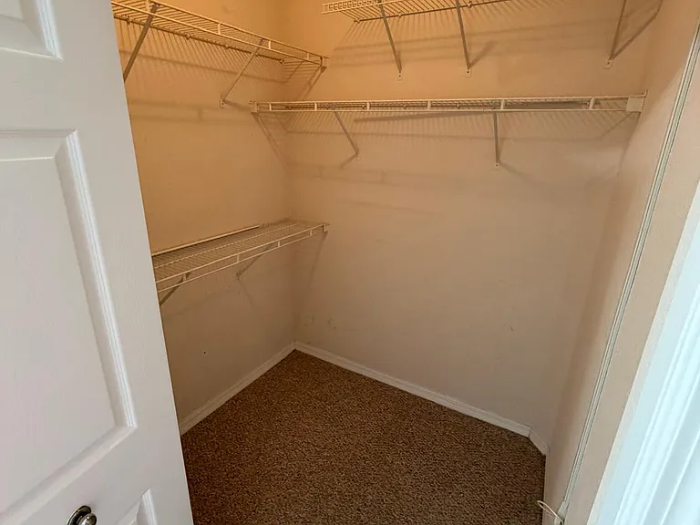5180 Northridge Rd #301 — Photo 18