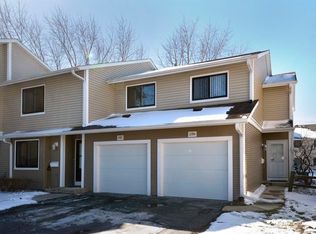 1284 N Williams Dr, Palatine, IL 60074