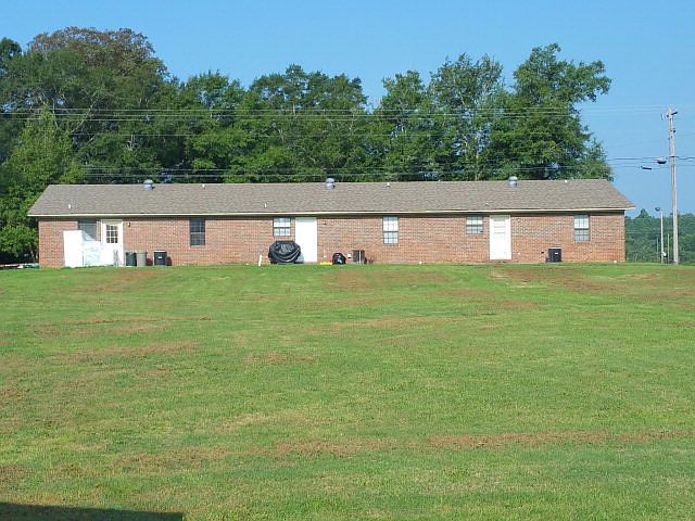 2nd image of 527 Burgess Rd SE