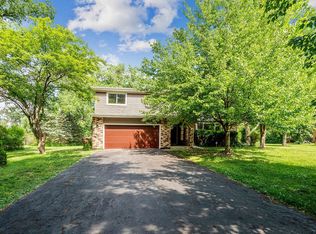 1717 Cambridge Ave, Flossmoor, IL 60422