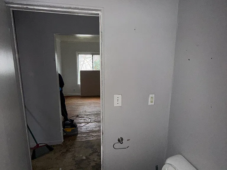 2433 Pennsylvania Ave — Photo 12