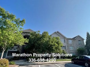 7102 W Friendly Ave UNIT 105, Greensboro, NC 27410