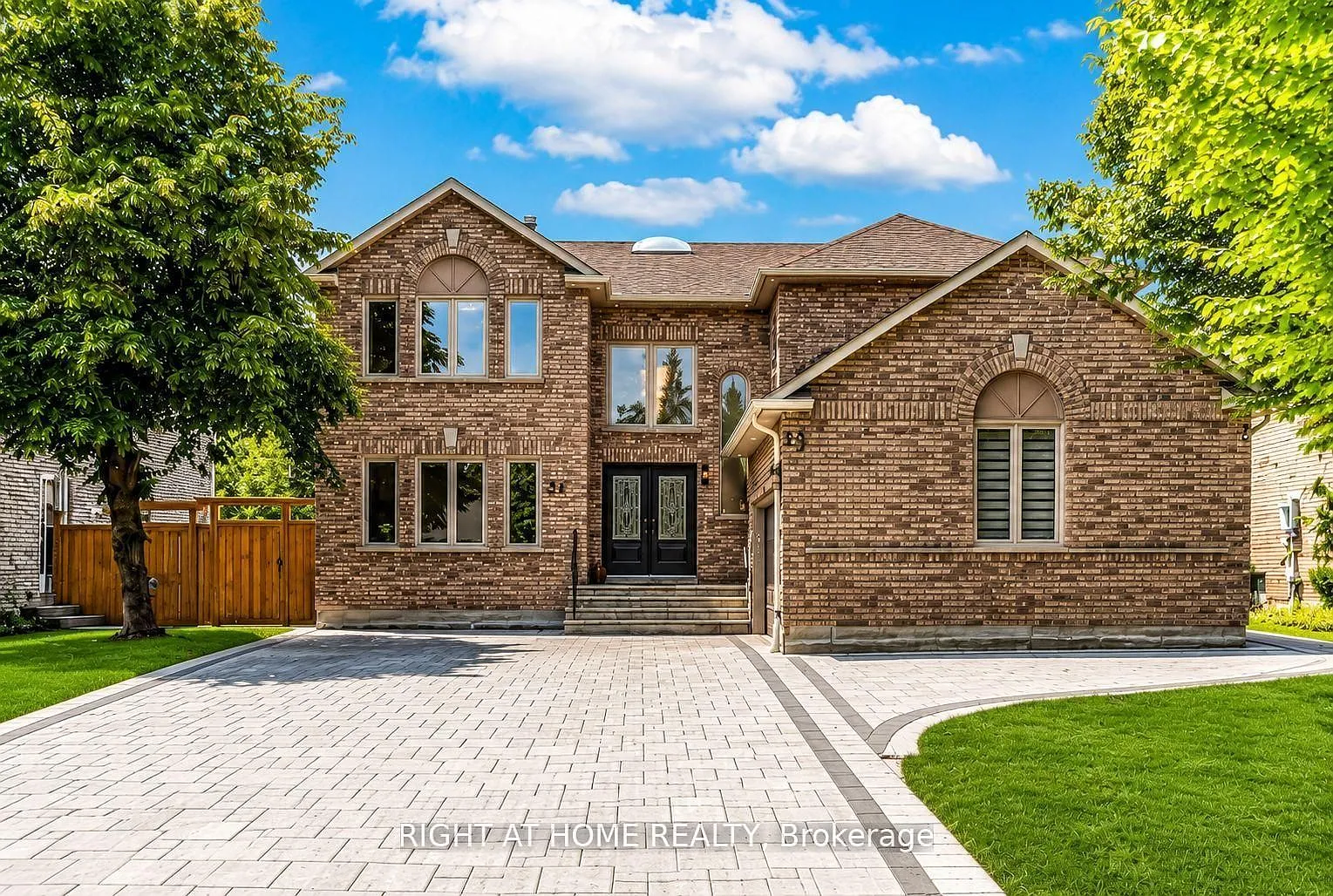 7 bed, $7,480 — Photo 2