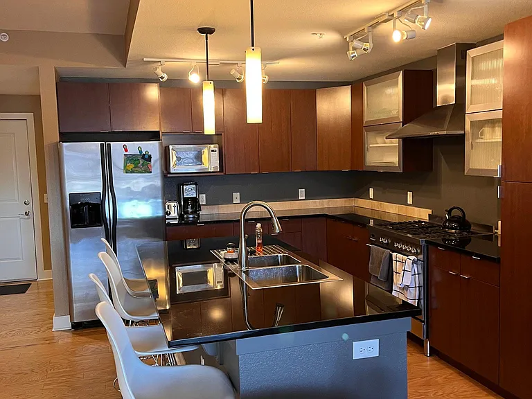 2240 N Clay St #206 — Photo 5