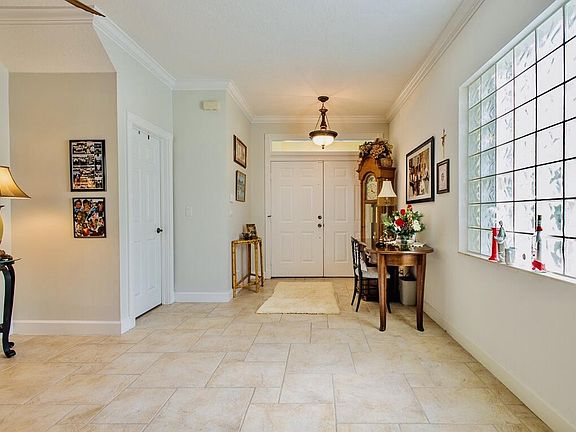 5th image of 6237 Lottie Ln
