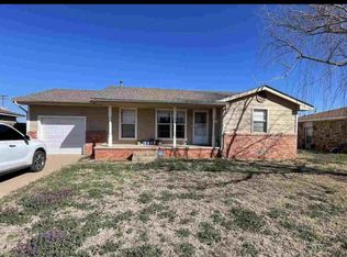 1205 Karen Dr, Altus, OK 73521