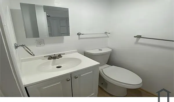 2212 Virginia Ave — Photo 10