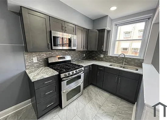 2545 S Bellford St — Photo 10