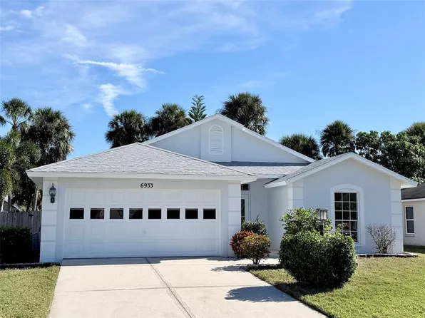 6933 43rd Ct E, Sarasota, FL 34243