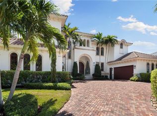 590 17th Ave S, Naples, FL 34102