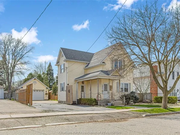 32 Hall St N, Chatham Kent, ON N0P 1A0