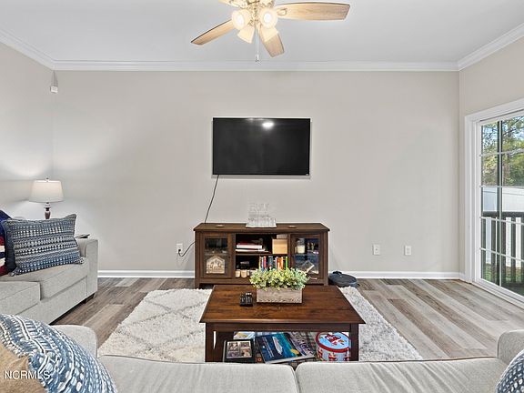 3rd image of 301 Cedar Island Trl
