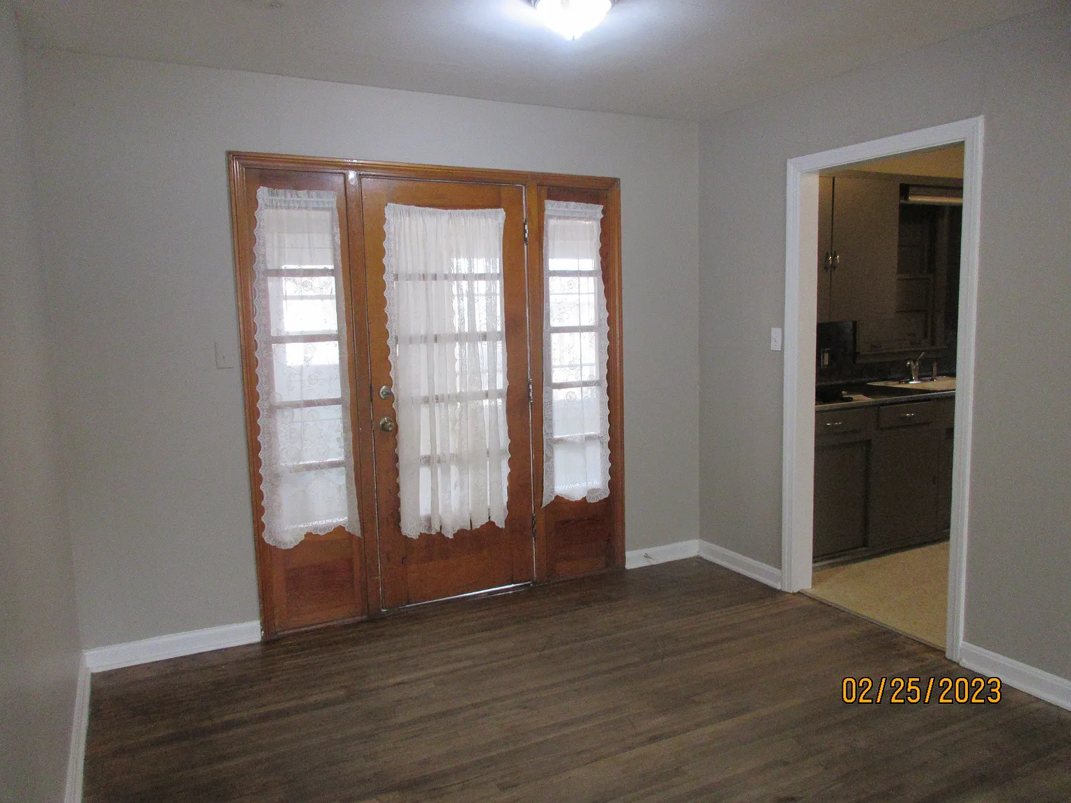 1233 N Pershing St — Photo 3