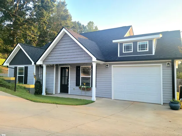 21 Pamela Dr, Greenville, SC 29611