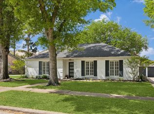 1734 Ashford Hollow Ln, Houston, TX 77077