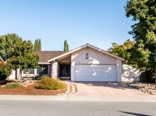 9041 Park Meadows Dr, Elk Grove, CA 95624