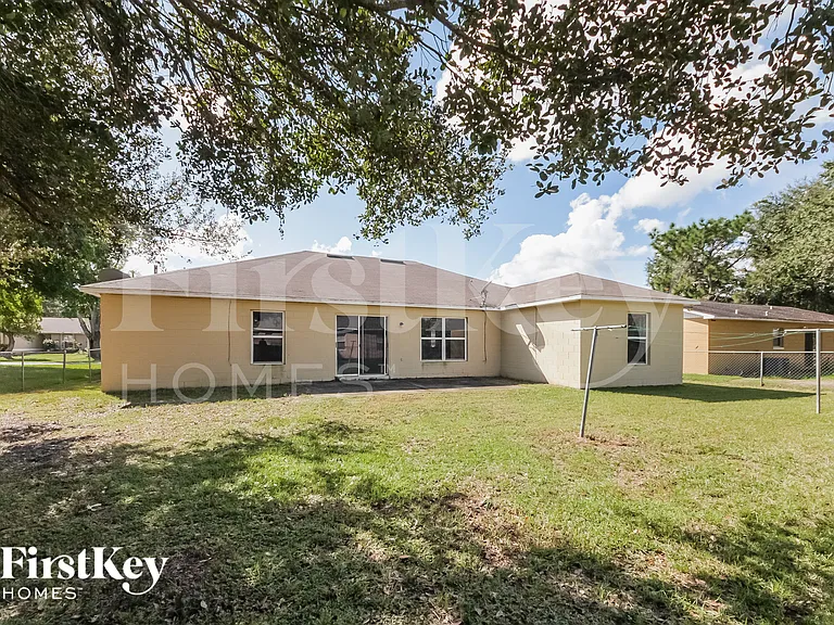 917 Delano Ct — Photo 15