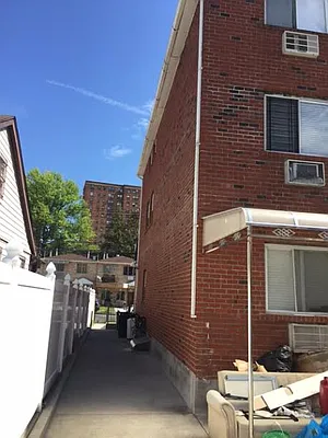 Sold by The Realty Depot | media 14