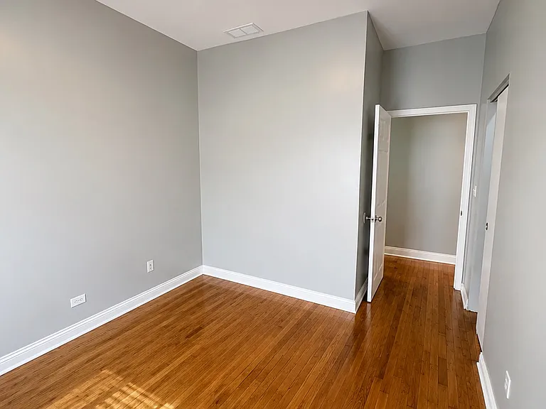 4310 W 14th St #1 — Photo 9