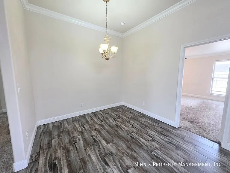 9411 Sagebrush Ave — Photo 8
