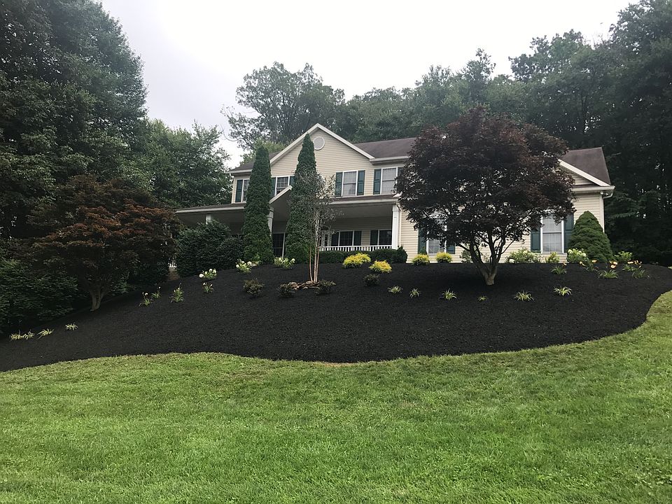1st image of 102 Fox Hill Dr
