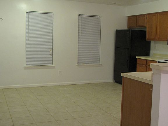 4th image of 1852 John Brown Ln
