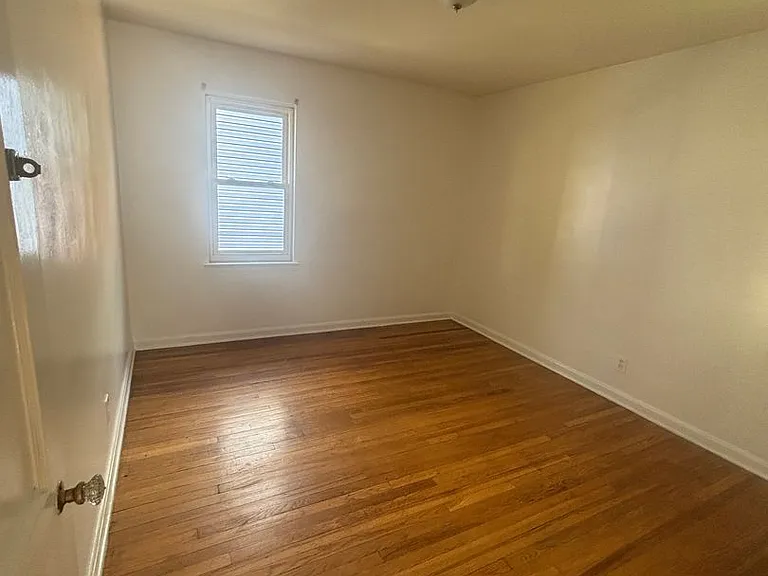15409 Benhoff Dr — Photo 5